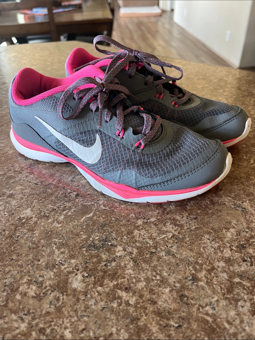 Nike Women’s Flex Trsiner 5 Gray & Pink Athletic Running Shoes